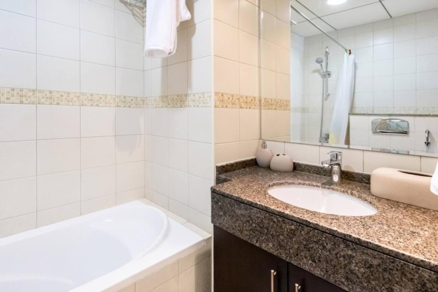 Luxurious 1 Bedroom Apartment In The Dubai Marina! Exteriér fotografie